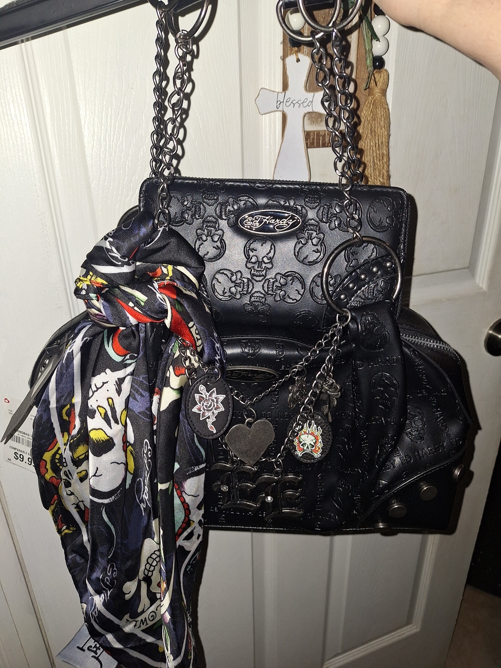 ED HARDY PURSE WITH WALLET AND  SCARF Chain Straps